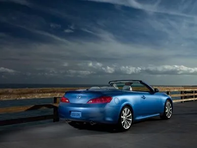 2009 Infiniti G Convertible Prints and Posters