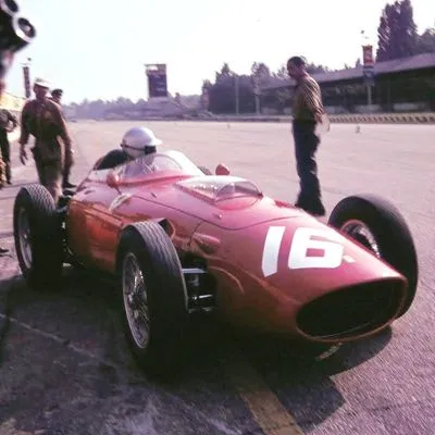F1 1960 14oz White Statesman Mug