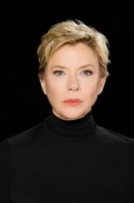 Annette Bening 15oz White Mug