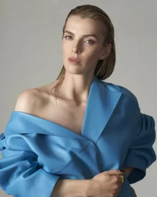 Betty Gilpin Poster