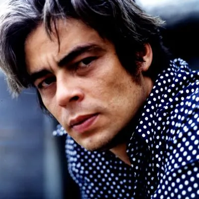 Benicio del Toro 12x12