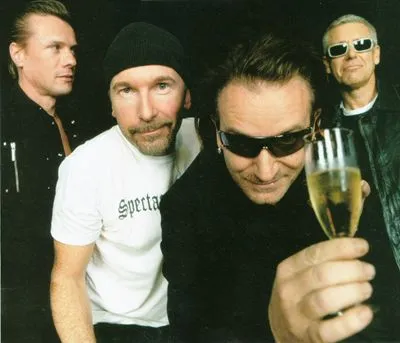 U2 Men's V-Neck T-Shirt