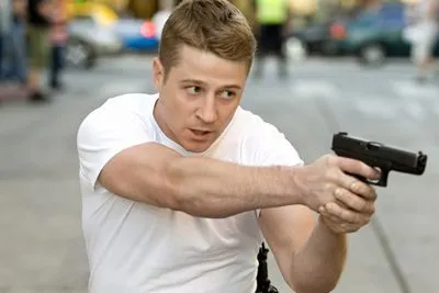 Benjamin McKenzie White Water Bottle With Carabiner