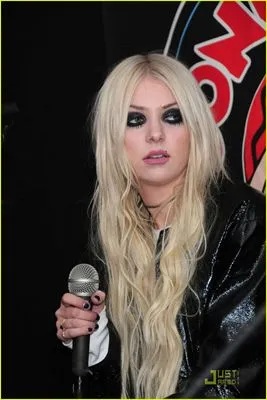 Taylor Momsen Metal Wall Art