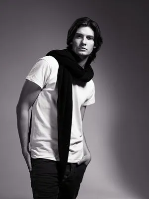 Ben Barnes Men's V-Neck T-Shirt