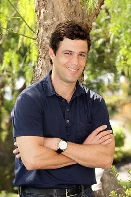 Carlos Bernard 6x6