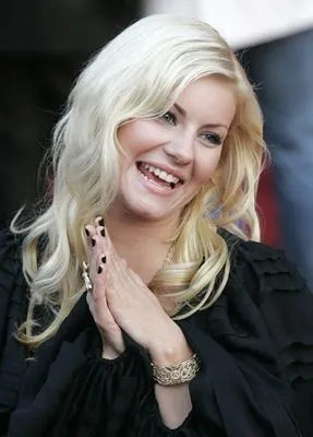 Elisha Cuthbert 14x17