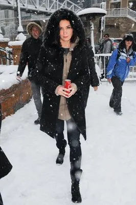 Emily Blunt White Water Bottle With Carabiner