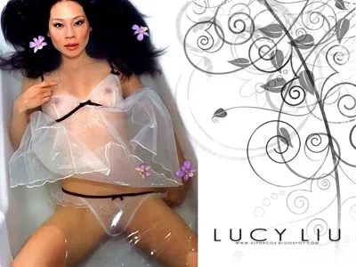 Lucy Liu Round Flask