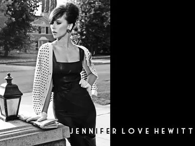 Jennifer Love Hewitt Men's TShirt
