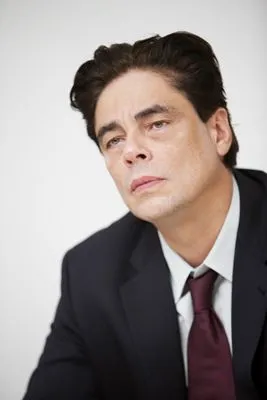 Benicio del Toro Round Flask