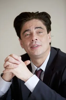 Benicio del Toro 6x6