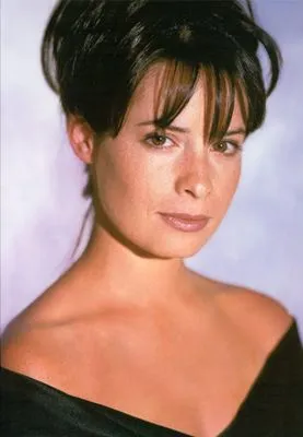 Holly Marie Combs Prints and Posters