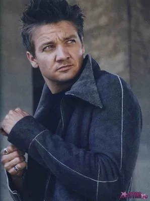 Jeremy Renner 15oz Colored Inner & Handle Mug