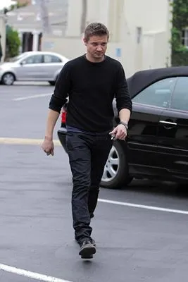 Jeremy Renner White Water Bottle With Carabiner