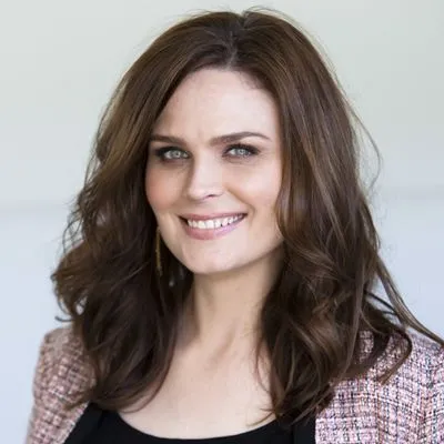 Emily Deschanel Tote