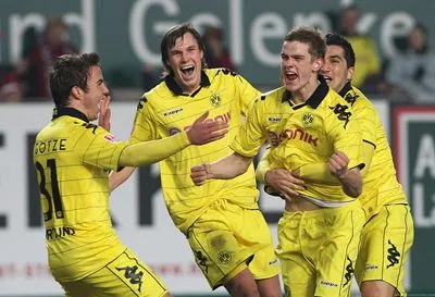Borussia Dortmund Men's TShirt