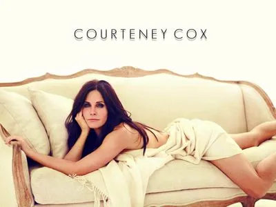 Courteney Cox Poster