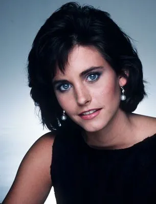 Courteney Cox 14x17