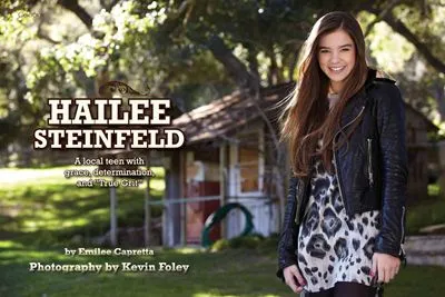 Hailee Steinfeld Prints and Posters