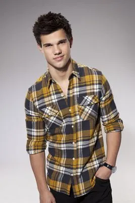 Taylor Lautner Women's Junior Cut Crewneck T-Shirt