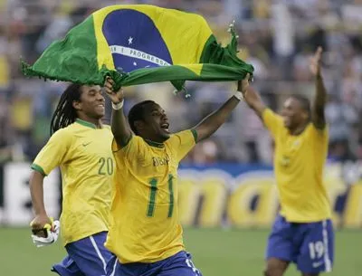 Brazil National football team Men's TShirt