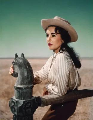 Elizabeth Taylor White Water Bottle With Carabiner