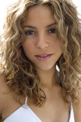 Shakira 14x17