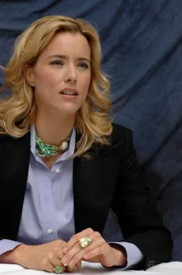 Tea Leoni 6x6