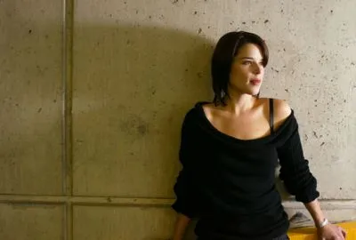 Neve Campbell Prints and Posters