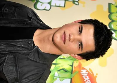 Taylor Lautner Men's Heavy Long Sleeve TShirt