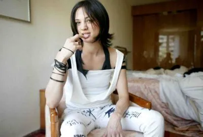 Asia Argento 6x6