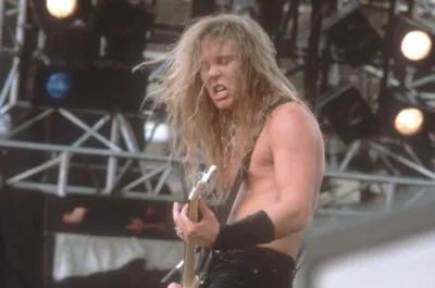 Metallica Men's Heavy Long Sleeve TShirt