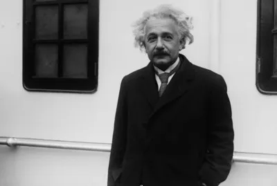 Albert Einstein 14oz White Statesman Mug