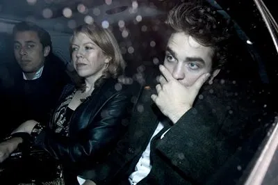 Robert Pattinson 15oz Colored Inner & Handle Mug