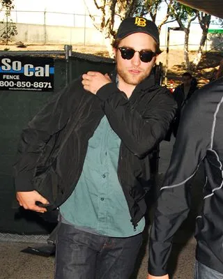 Robert Pattinson Men's TShirt