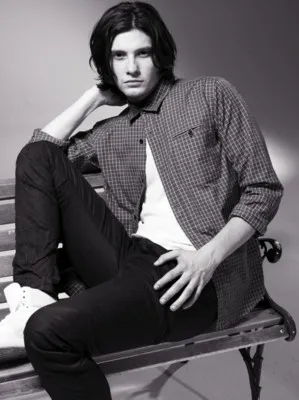 Ben Barnes 14x17