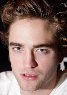 Robert Pattinson 11oz Colored Inner & Handle Mug