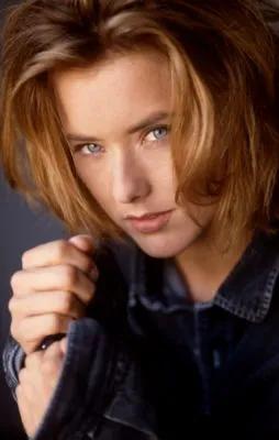 Tea Leoni Prints and Posters