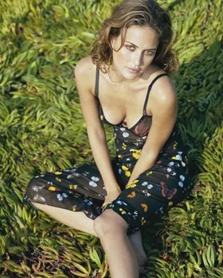 Josie Maran 6x6