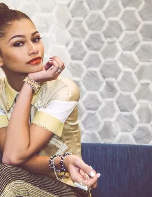 Zendaya Coleman 6x6