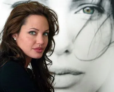 Angelina Jolie 6x6