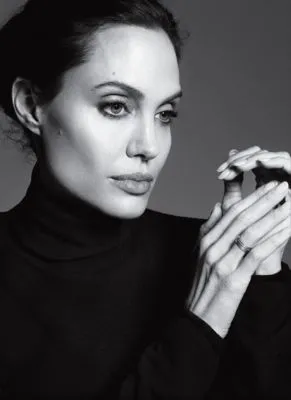 Angelina Jolie 14x17