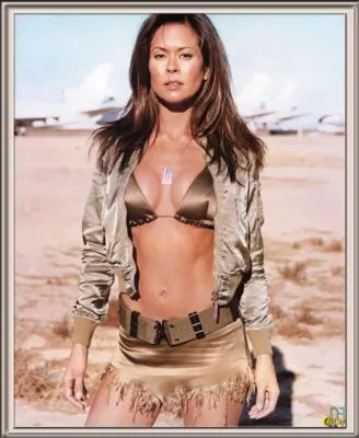 Brooke Burke White Water Bottle With Carabiner