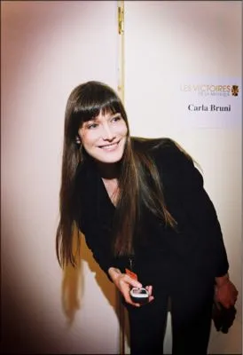 Carla Bruni 15oz Colored Inner & Handle Mug