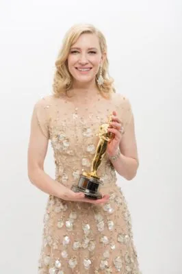 Cate Blanchett White Water Bottle With Carabiner