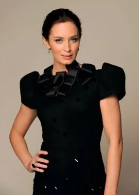 Emily Blunt 6x6