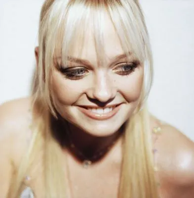 Emma Bunton 14x17