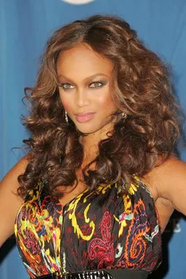 Tyra Banks White Water Bottle With Carabiner