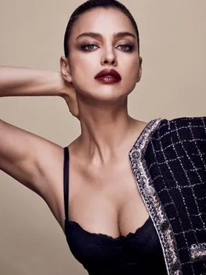 Irina Shayk 14x17